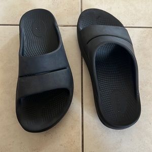 Oofos sandals